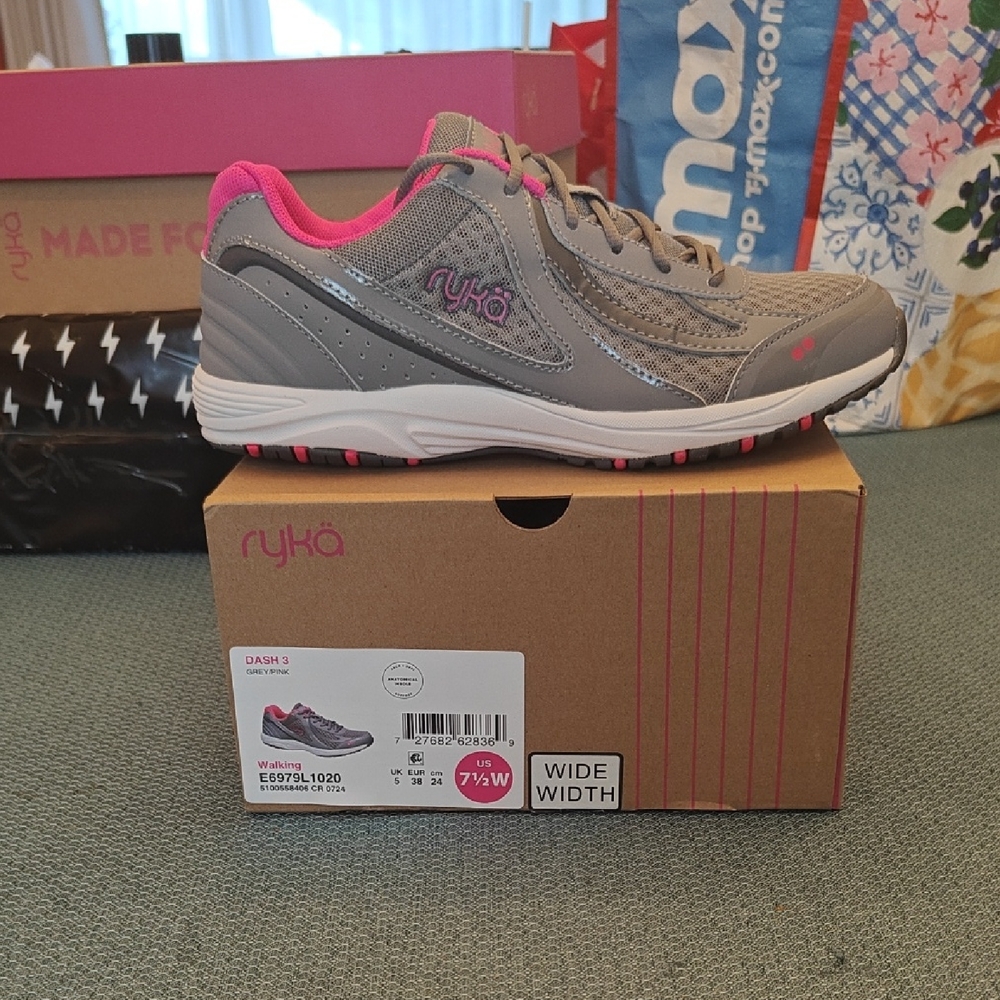 NWT Ryka Women's Athletic Shoes in Gray and Pink